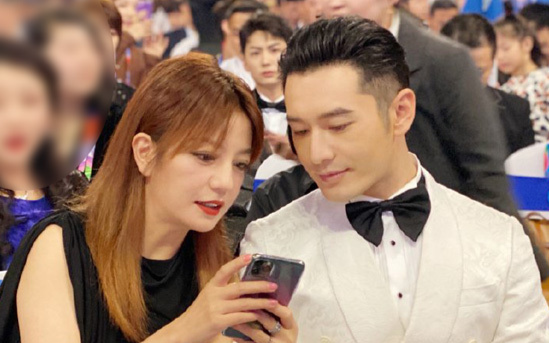 Ít nhắc tên vợ nhưng Huỳnh Hiểu Minh lại vui vẻ, rạng rỡ khi đề cập về 'tình trong mộng' Triệu Vy