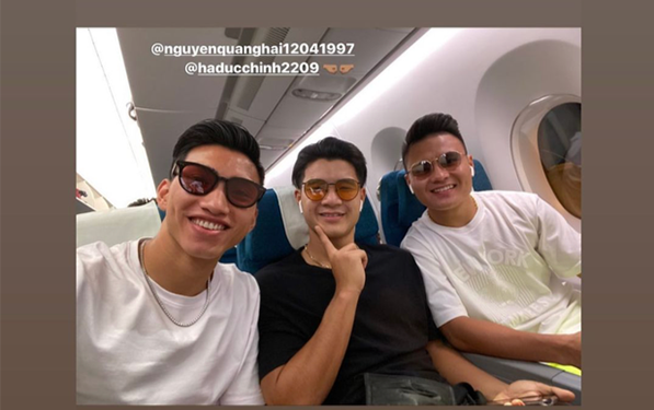 Giữa nghi vấn bị Huỳnh Anh 'cắm sừng', Quang Hải tái xuất với vẻ ngoài gây chú ý