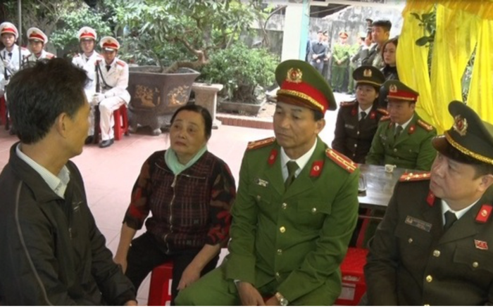 Đề xuất thăng quân hàm, công nhận Thượng uý công an bị đánh tử vong khi làm nhiệm vụ là liệt sĩ