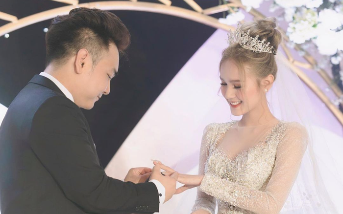 Bị trù ẻo chia tay vì tiệc cưới 'lố', bà xã Xemesis đáp trả: 'Đám cưới ai người đó có quyền'