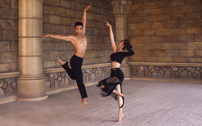 Ý nghĩa đằng sau bộ ảnh khiêu vũ tuyệt đẹp của vợ chồng Khánh Thi – Phan Hiển