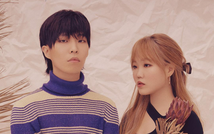 AKMU quyết không 'chạm mặt' trong MV 'Happening'