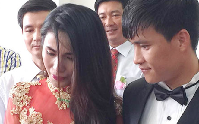 'Một tháng bị cầm tù' với Công Vinh ở nước ngoài, Thủy Tiên cho ra đời 9 ca khúc!