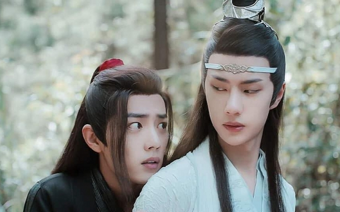 Đại diện Tiêu Chiến đâm đơn kiện kẻ tung tin đồn ác ý, nghi ngờ là fan Vương Nhất Bác