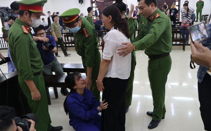 Người mẹ làm đơn kháng cáo xin giảm án cho nữ bị cáo bạo hành con gái 3 tuổi tử vong