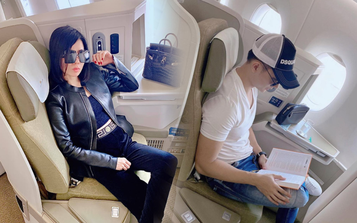 Lệ Quyên tiếp tục lộ bằng chứng hẹn hò trai trẻ kém 12 tuổi hậu ly hôn