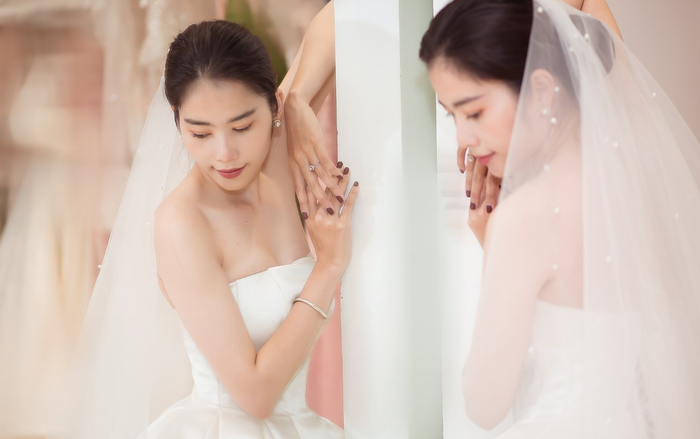 Nam Em diện váy cưới trong veo, đẹp viên mãn, liệu sẽ có một đám cưới trong mơ?