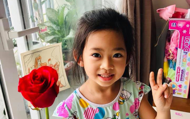 Bảo mẫu tiết lộ con gái Mai Phương muốn gọi mình là mẹ