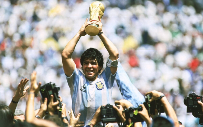 Vì sao Diego Maradona là huyền thoại độc nhất vô nhị của bóng đá?