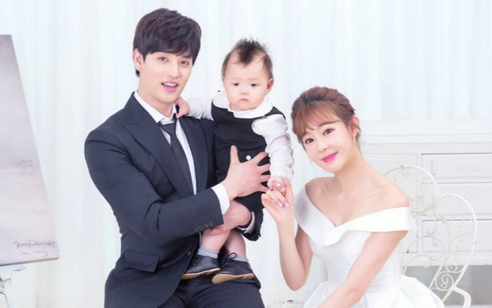 Eli (UKISS) tuyên bố ly hôn nữ người mẫu gợi cảm hơn 11 tuổi sau 6 năm chung sống