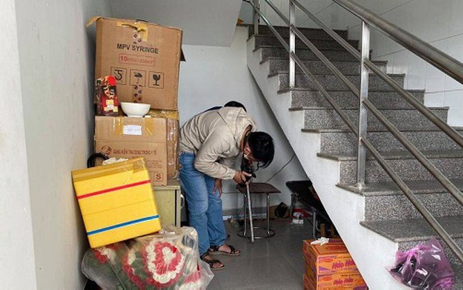 Bị nhắc nhở do 'chọc ghẹo' các nữ nhân viên y tế, nam thanh niên đâm trọng thương bảo vệ bệnh viện