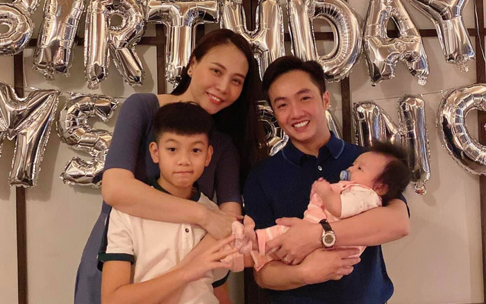 Bố con Cường Đô La mừng sinh nhật Đàm Thu Trang, món quà của Subeo chứng minh tình cảm mẹ con cực tốt