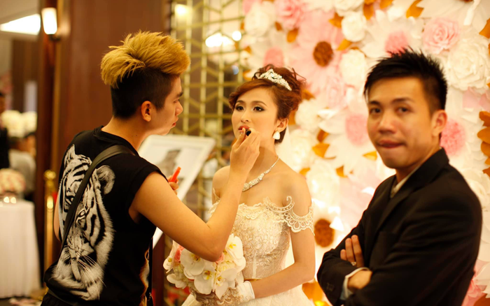 Vợ Minh Nhựa không ngần ngại đăng ảnh 'dìm' chồng giàu, bản thân đẹp là đủ