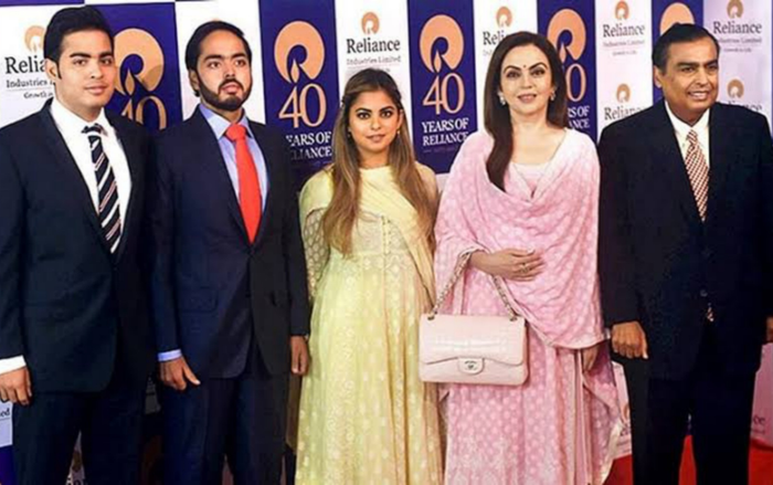 Tỷ phú giàu nhất châu Á dạy con như thế nào?