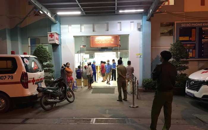 Bệnh nhân tử vong, người nhà kéo đến gây náo loạn Bệnh viện Thủ Đức