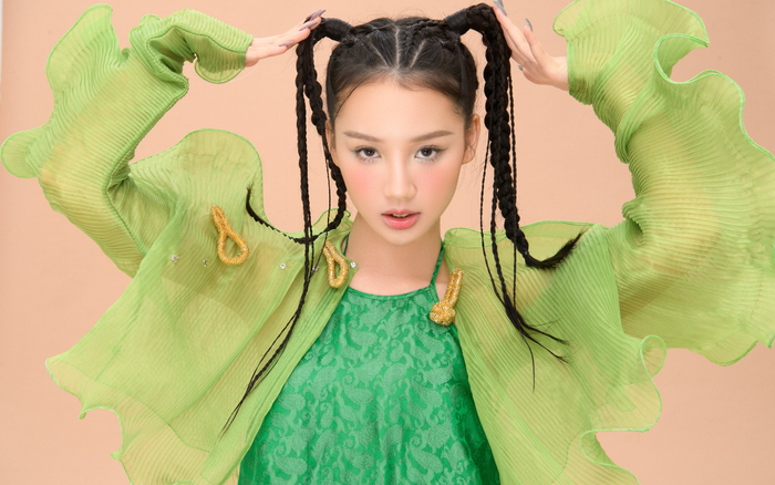 Trước giờ lên sóng ca khúc mới, Amee tung bộ ảnh đậm chất truyền thống