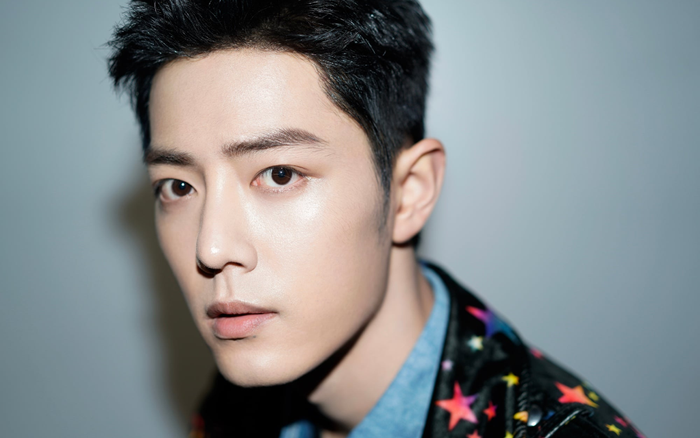 Thực hư chuyện Tiêu Chiến có đội ngũ 40 ô tô tháp tùng đến dự chương trình 'Diễn viên mời vào chỗ'