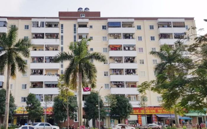 Hi hữu bé trai 3 tuổi rơi từ tầng 8 chung cư xuống đất thoát chết kỳ diệu