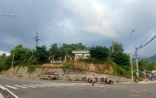 Phát hiện người đàn ông tử vong trong trạm biến áp điện, trên tay cầm sợi dây cáp đang cắt dở