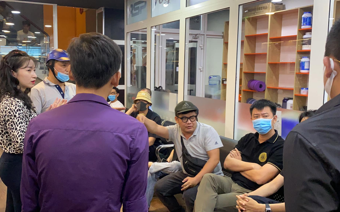 Clip: Huỳnh Phương, quản lý cũ cố danh hài Chí Tài và nhiều sao Việt đến gặp gymer D.N 'hỏi chuyện'