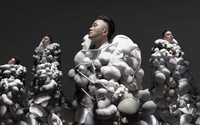 NTK tiết lộ mất 6 tháng để làm hình ảnh 'quái' cho concert của Tùng Dương