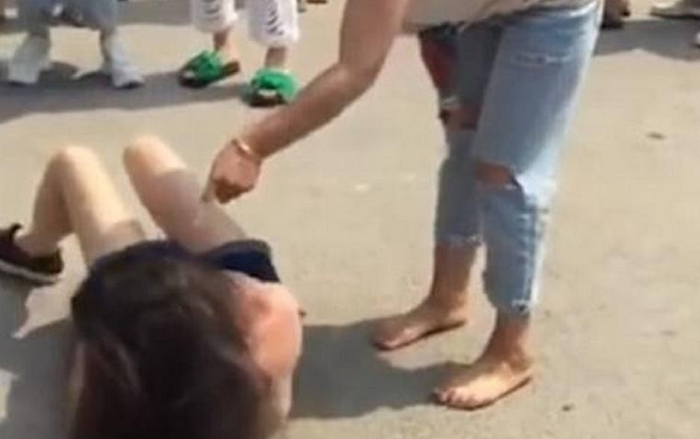 Bắt quả tang chồng sắp cưới ngoại tình, vợ rủ hội bạn đánh 'tiểu tam' với hiện trường gây kinh hãi