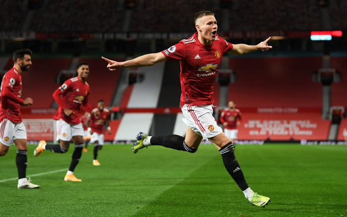 Man Utd 6-2 Leeds Utd: Quỷ đỏ chính thức bước vào đường đua vô địch