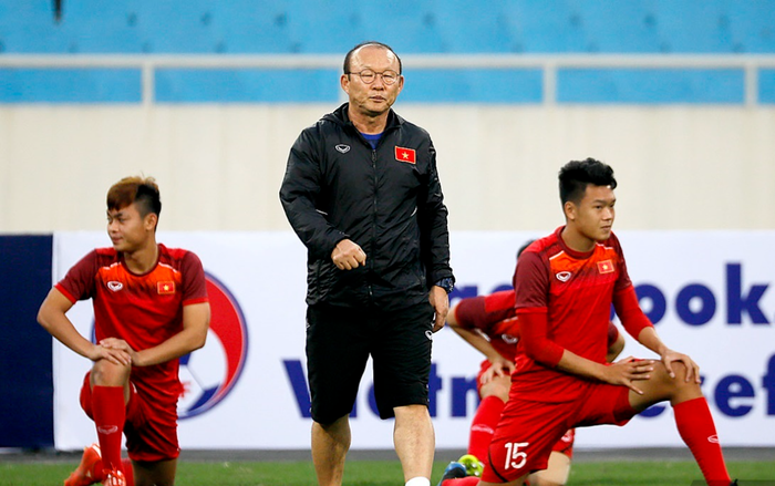 HLV Park Hang Seo trong nỗi lo thiếu tiền đạo biết ghi bàn