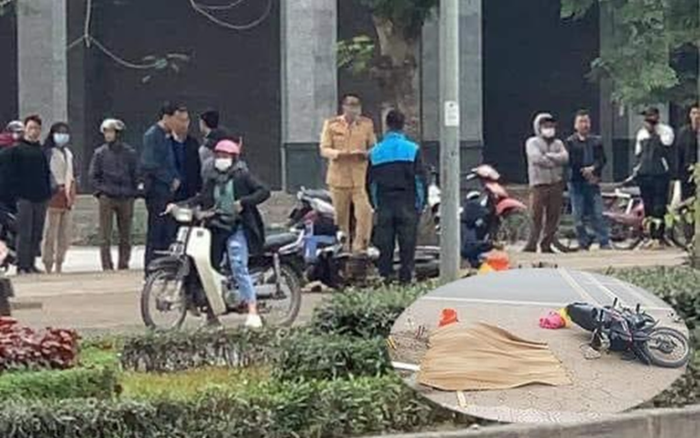 Đi lễ lúc sáng sớm, người phụ nữ lái xe máy tông vào gốc cây tử vong