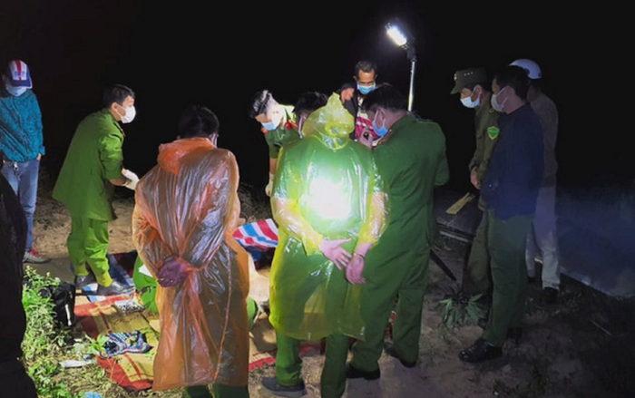 Phát hiện thi thể người đàn ông không mặc quần áo, thiếu nhiều bộ phận cơ thể nổi trên sông