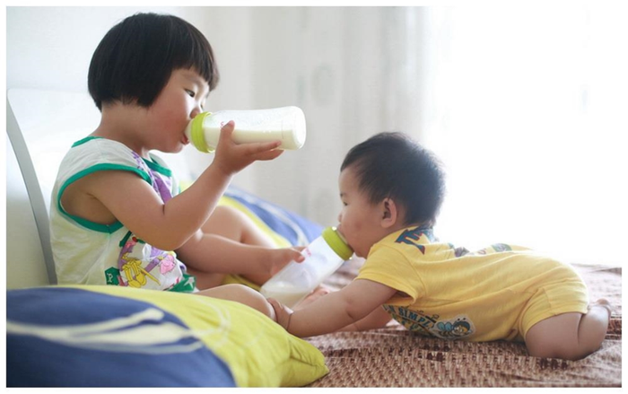 Ly hôn sau 3 tháng vì không thống nhất được con sẽ mang họ bố hay họ mẹ