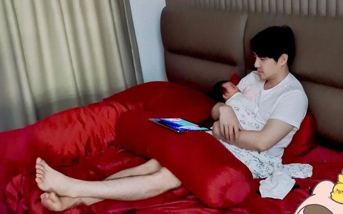 Đông Nhi khen Ông Cao Thắng: 'Từ ngày có Winne, tự dưng trở thành 'vợ đảm'