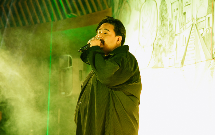 Táo live 'nuốt đĩa' ca khúc 'Blue Tequila' - MV duy nhất Hải Tú tham gia trước khi 'đầu quân' Sơn Tùng