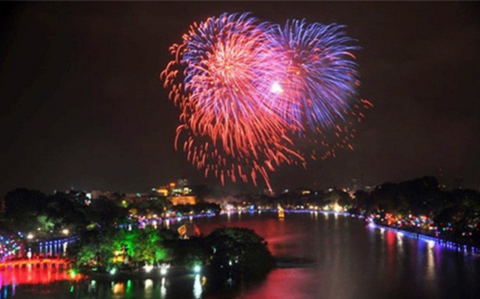 Hà Nội tổ chức bắn pháo hoa 3 điểm tầm cao chào đón Tết Dương lịch