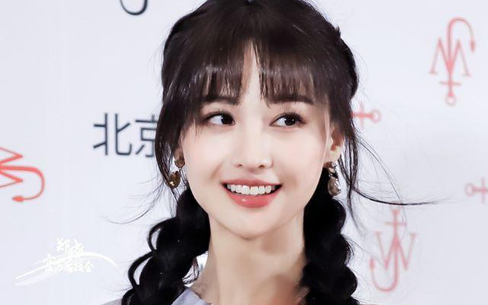 Trịnh Sảng rút khỏi show sau khi bị khán giả chê vô duyên vì nhắc Đặng Luân trước mặt Kim Thần