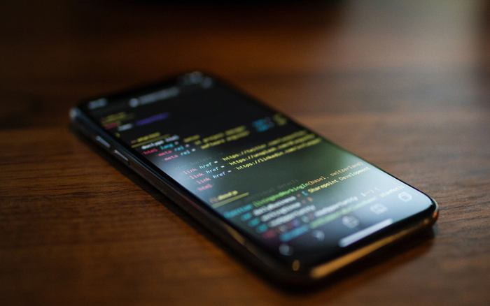 Những chiếc iPhone có 'tiền tấn' cũng không thể mua được