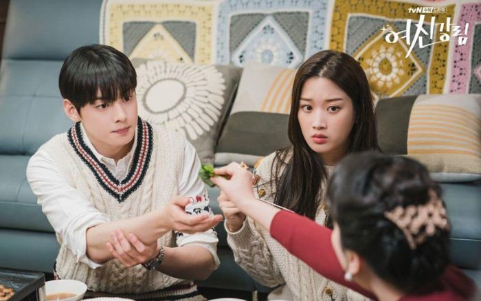 'True Beauty': Cha Eun Woo bất ngờ có màn ra mắt gia đình nhà gái Moon Ga Young
