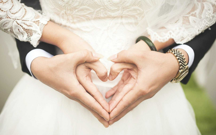 Cô vợ hơn 24 tuổi muốn có con, chàng 'phi công trẻ' làm điều khó ngờ