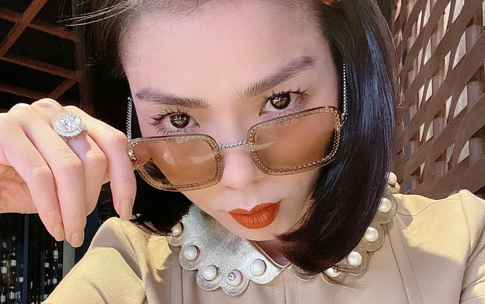 Bị chất vấn trùng tu nhan sắc, Lệ Quyên khẳng định: 'Chả có gì giả trên người nhé'