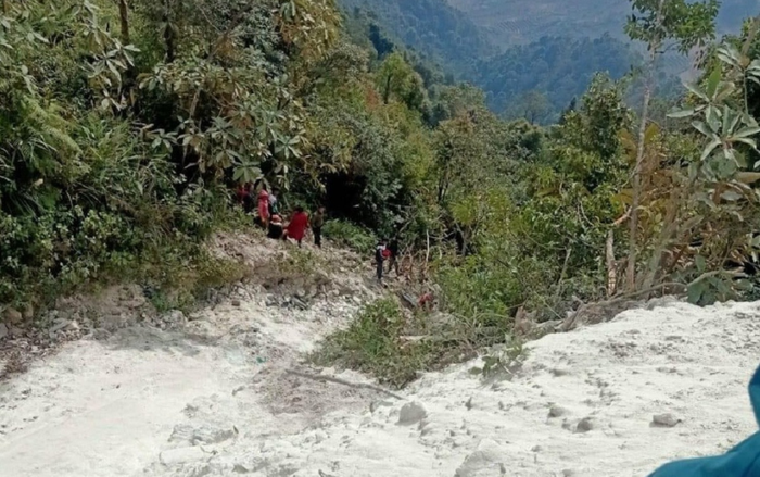 Xe tải lao xuống vực sâu, nam thanh niên tử vong, 1 người nhập viện cấp cứu