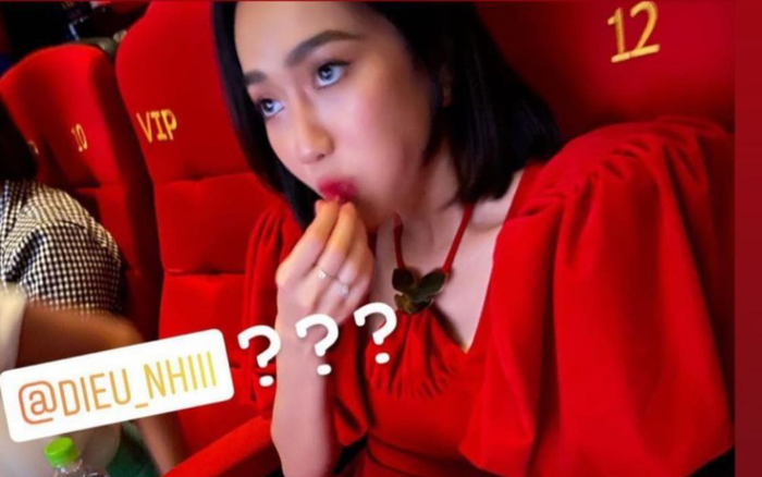 Dáng ngồi phản cảm của Diệu Nhi trong Rạp phim và câu chuyện phía sau