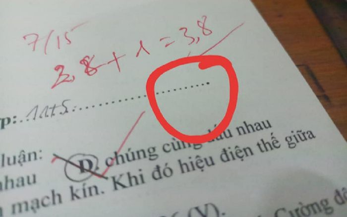 Mã đề thi bá đạo khiến giới học trò chỉ còn biết khóc thét