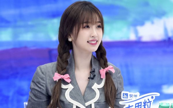 Lên chức trợ giảng nhưng Ngu Thư Hân vẫn 'làm màu' như những ngày đầu bước chân vào 'Thanh xuân có bạn'