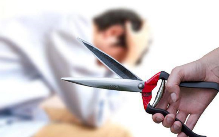 Quan hệ tình cảm xong xuôi, vợ dùng dao cắt đứt bộ phận sinh dục của chồng