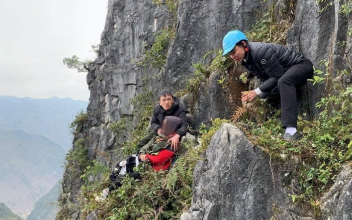 Nam du khách kể giây phút trượt ngã ở mỏm đá tử thần: 'Điều may mắn nhất là mình vẫn còn sống'