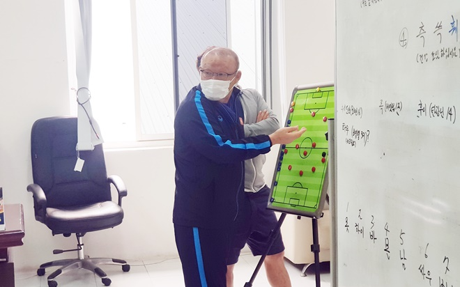 Năm 2021, VFF đặt mục tiêu vô địch AFF Cup và HCV SEA Games cho HLV Park Hang Seo