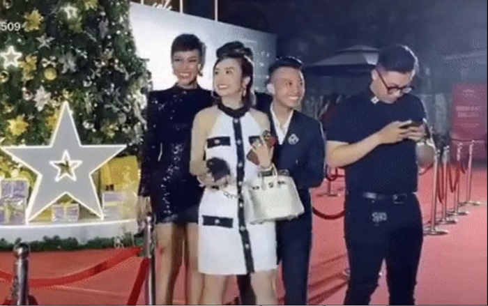 Đại gia Minh Nhựa bị quay lén thân mật với Mina Phạm, ga-lăng hết nấc khi xuất hiện cùng nhau