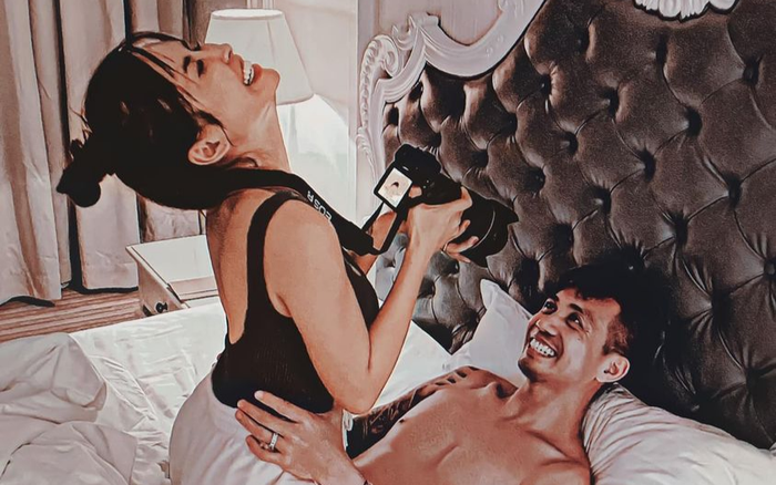 Đại gia Minh Nhựa tung ảnh 'giường chiếu', tiết lộ phản ứng kì lạ của vợ