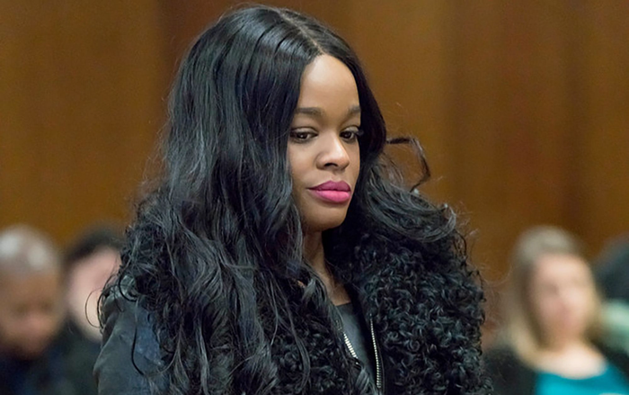 Nữ rapper bị chỉ trích vì đào xác mèo chết 3 tháng đem đi nấu