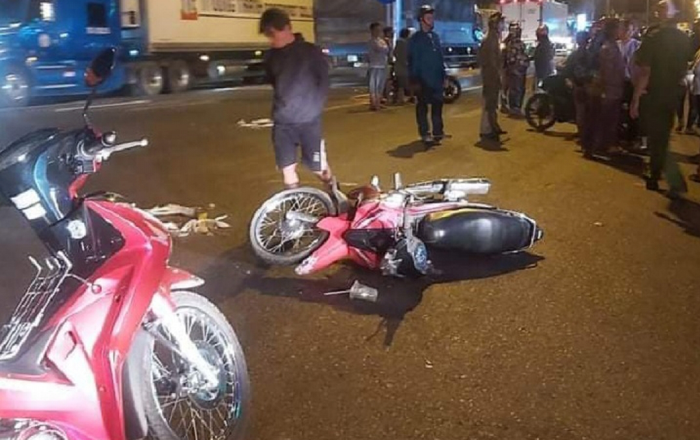 Sau va chạm giao thông, xe container kéo lê thi thể nạn nhân gần 60 km